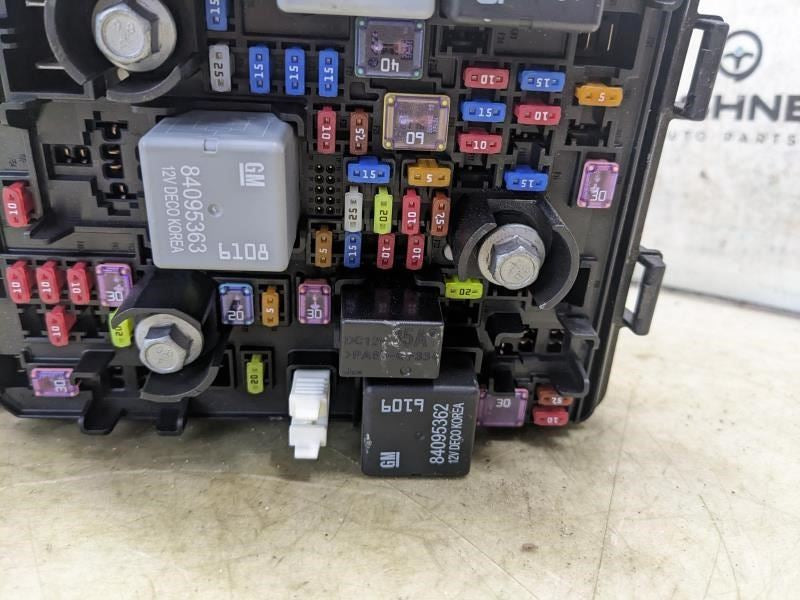 2021 Chevrolet Trailblazer Engine Fuse Box Relay Junction Block 42733199 OEM - Alshned Auto Parts