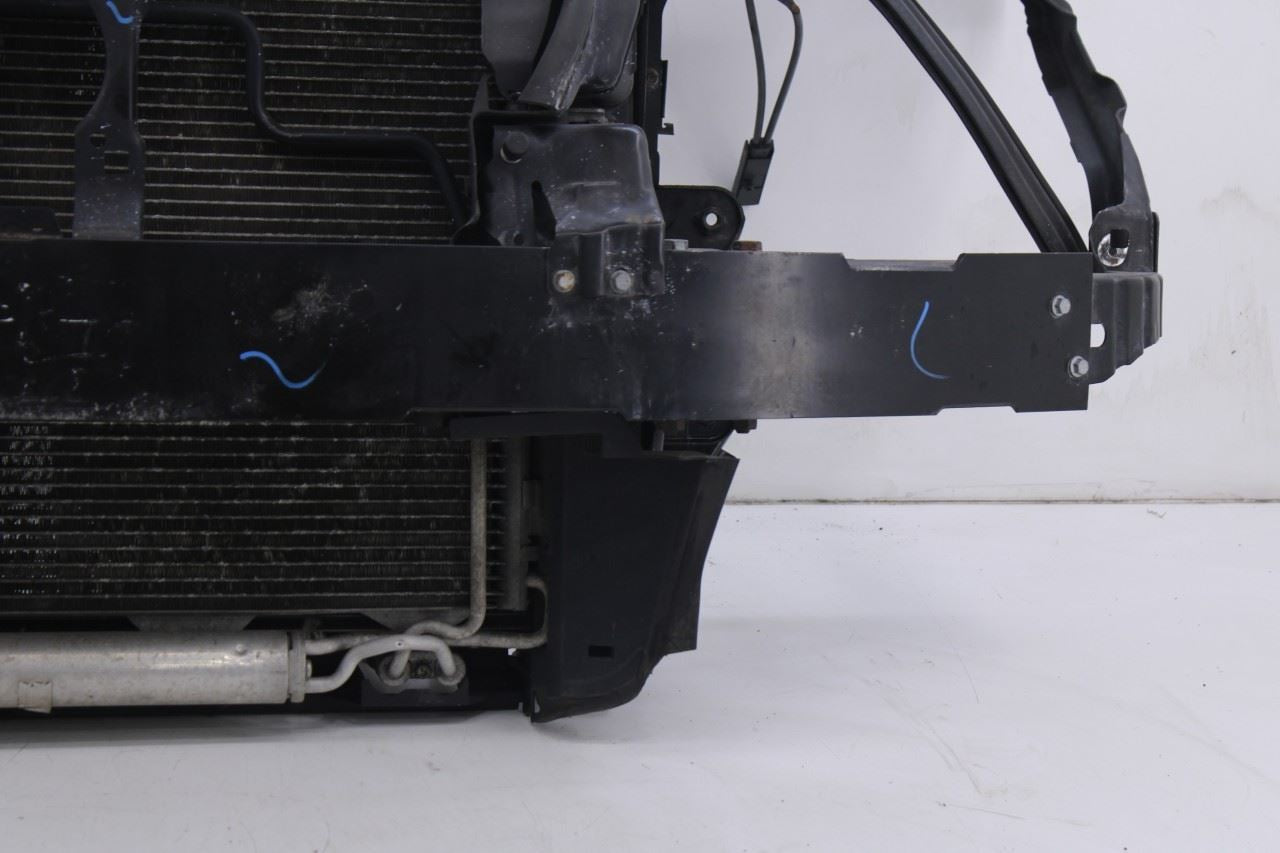 03-06 Mercedes-Benz E500 5L Engine Radiator w/ Cooling Fan Motor Assy 21150002026