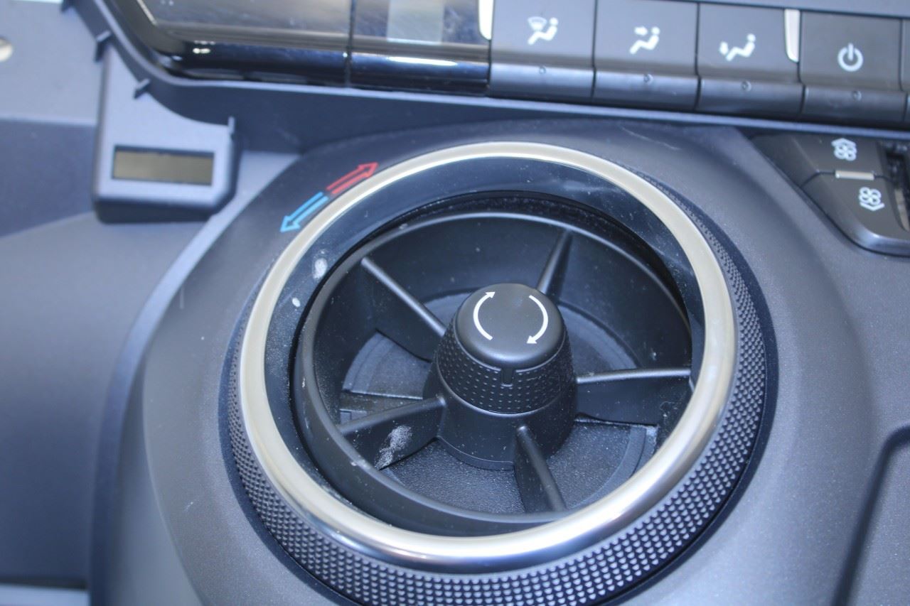 2020-2024 Chevrolet Blazer 2LT AC Heater Temperature Climate Control 84769060 - Alshned Auto Parts