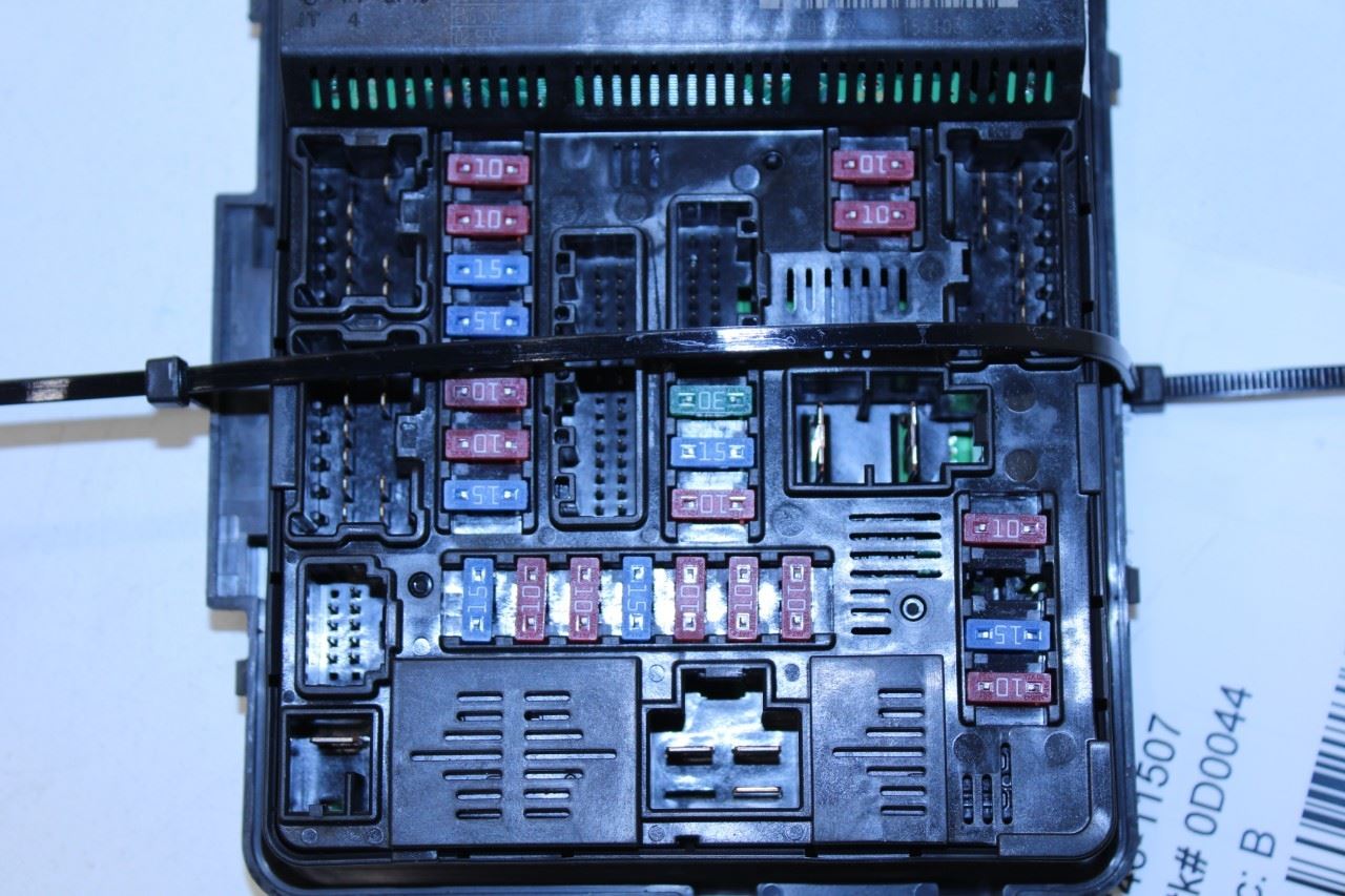 15-18 Nissan Murano Platinum 3.5L Engine IPDM Power Distribution Fuse Relay Box - Alshned Auto Parts