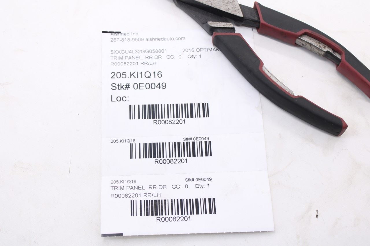 2016-2018 Kia Optima EX Rear Left Side Door Trim Panel 83301-D5380BF9 OEM *ReaD*21