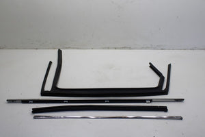 2019-20 Kia Sorento LX Rear Left Door Run Channel Outer Inner Belt Weatherstrip