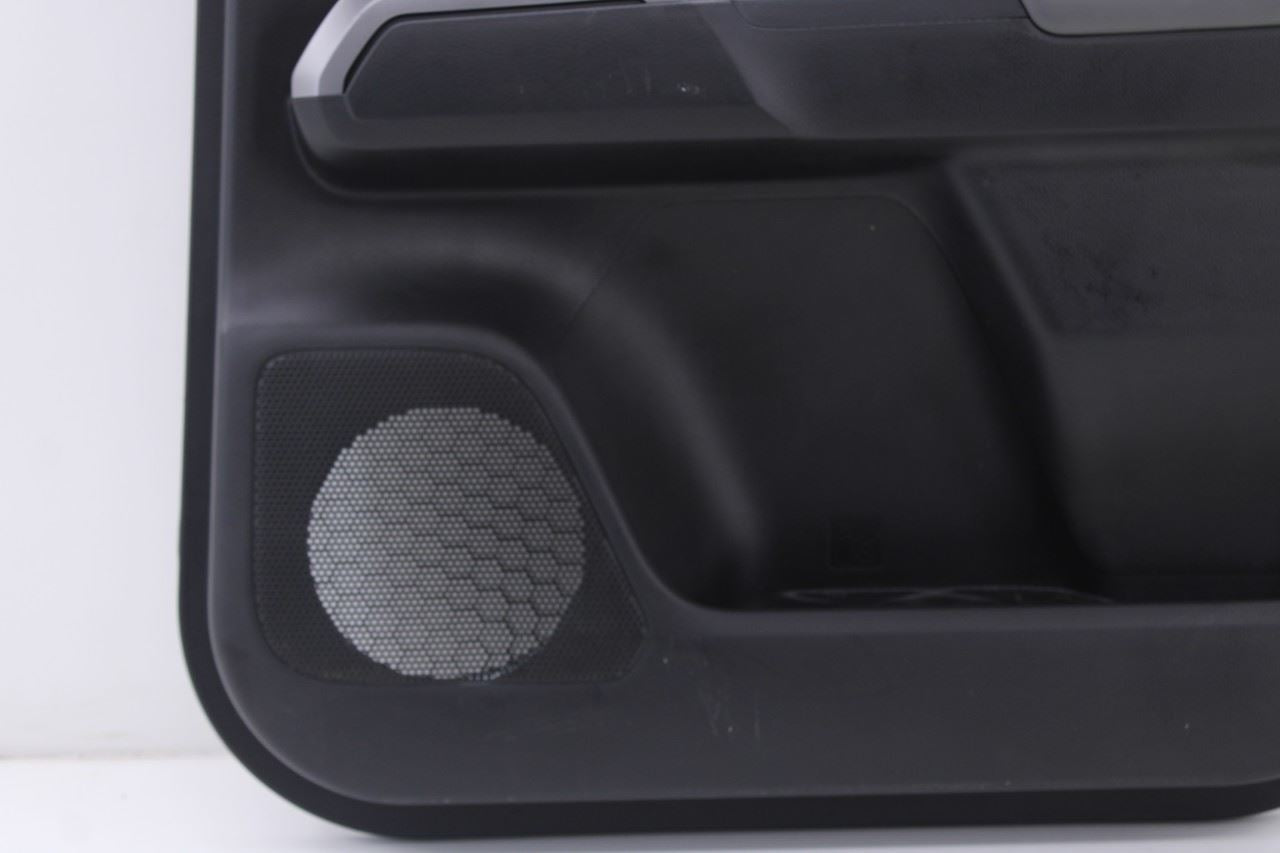 2016-2023 Toyota Tacoma SR5 Double Cab Rear Right Side Door Trim Panel *ReaD*4