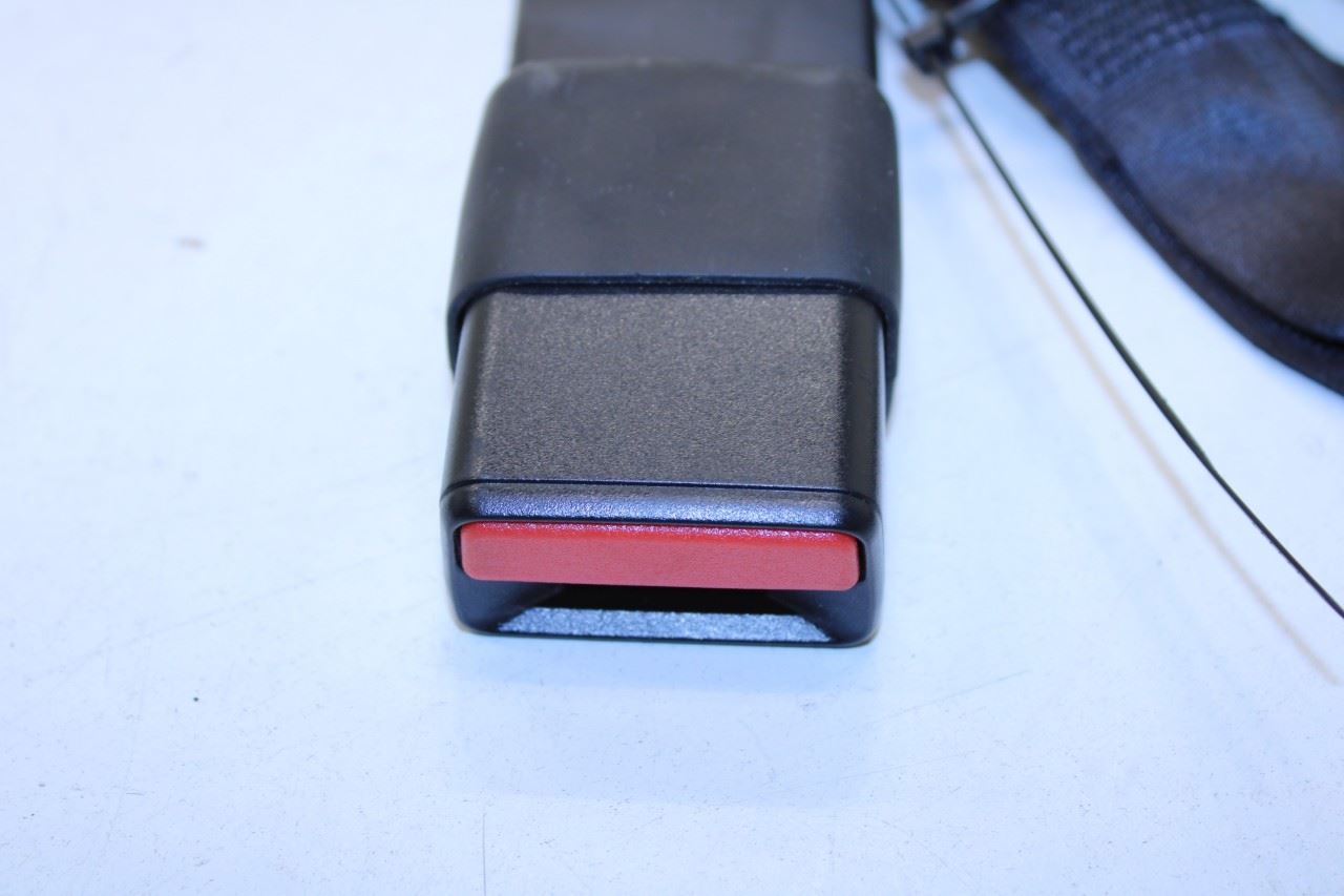 15-23 Nissan Murano Platinum Rear RH and LH 2nd Row Center Seat Belt Buckle Set - Alshned Auto Parts
