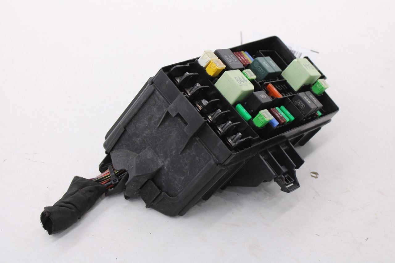 2019-25 Volkswagen Jetta SE 1.5L FWD Engine Bay Fuse Relay Box 5Q0-907-361-F OEM3