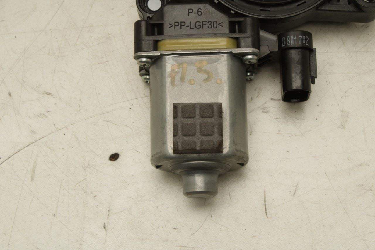 2016-2020 Kia Optima LX Rear Right Side Door Power Window Motor 83460-D4010 OEM - Alshned Auto Parts