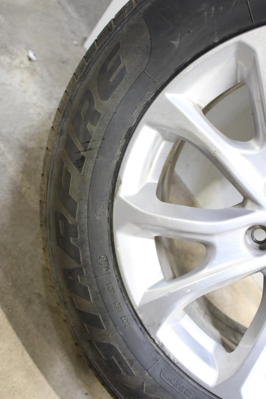 2018-2021 Chevrolet Equinox LT Wheel Tire 3xBridgestone 1xStarfire 225/65R17 - Alshned Auto Parts