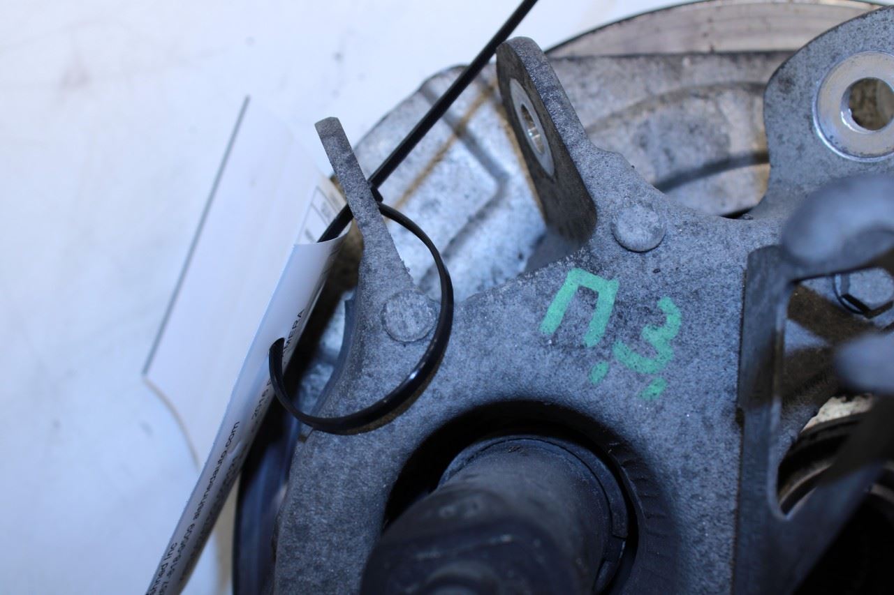 14-16 Porsche Panamera 4 3.6L AWD Rear Passenger Right Side Spindle Knuckle Hub - Alshned Auto Parts