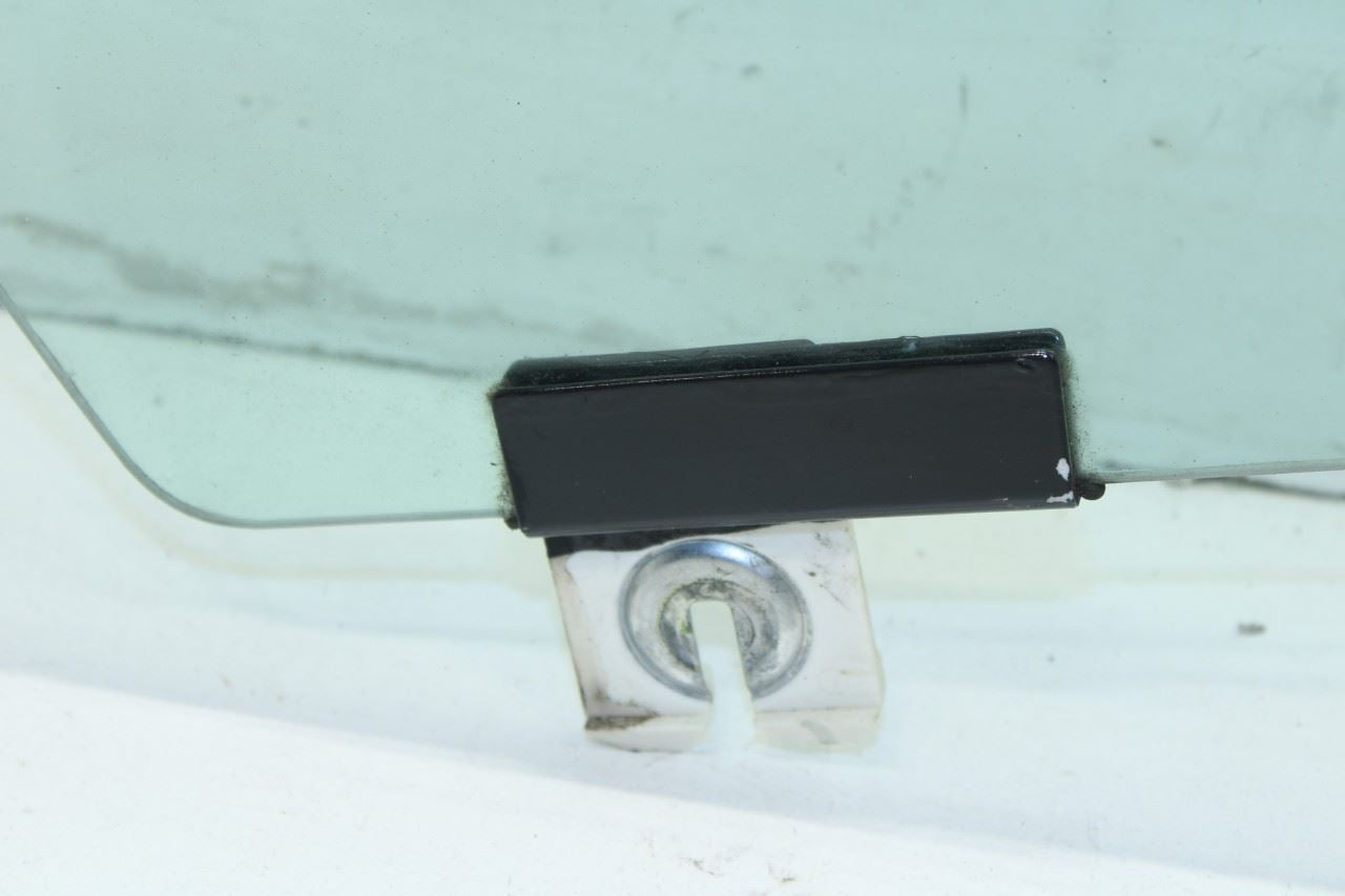 14-2023 Jeep Cherokee 75th Anniversary Front Right Door Window Glass 68104584AC - Alshned Auto Parts