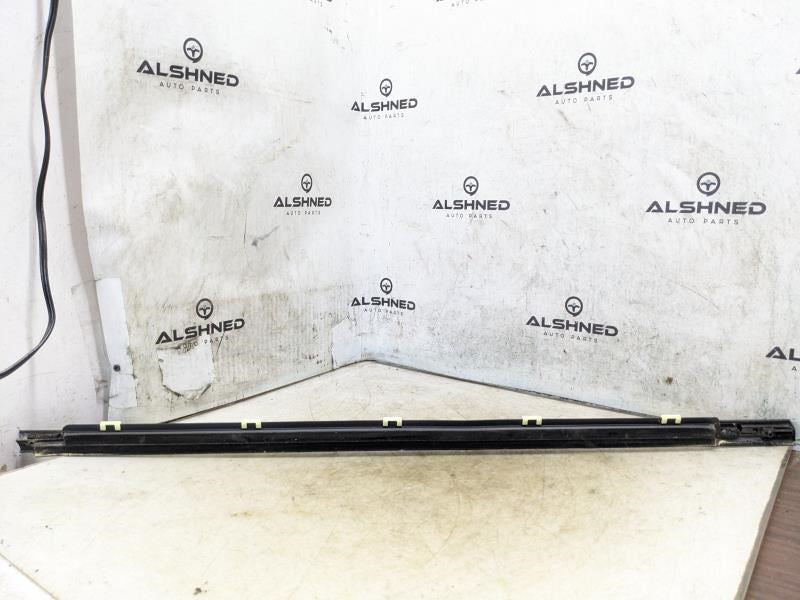 2014-2019 Kia Soul Front Left Side Door Outside Belt Molding 82210-B2000 OEM - Alshned Auto Parts