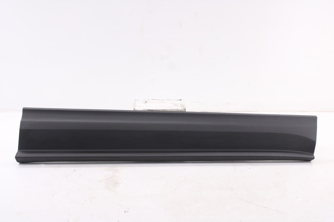2018-2024 Chevrolet Equinox LT Front Right Door Lower Garnish Molding 848532740