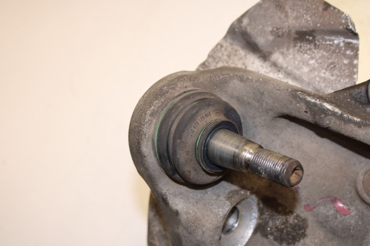 2010-15 BMW 750Li xDrive Front Left Driver Side Spindle Knuckle Hub 31216777749 - Alshned Auto Parts