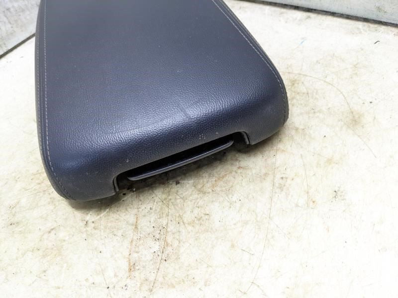 2016-2018 Kia Sorento Center Console Armrest Lid Cover 84660-C6000WK OEM *ReaD*