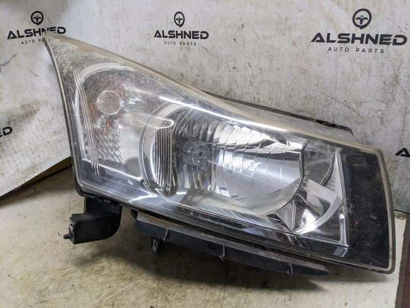 2011-12 Chevrolet Cruze Front Right Passenger Headlight Lamp 95900042 OEM *ReaD* - Alshned Auto Parts