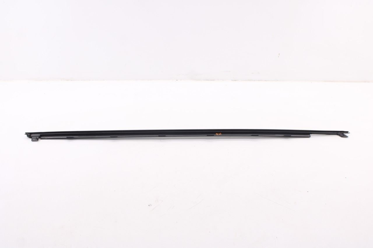 2015-23 Ford Mustang GT Front Right Side Door Outer and Inner Belt Weatherstrip15