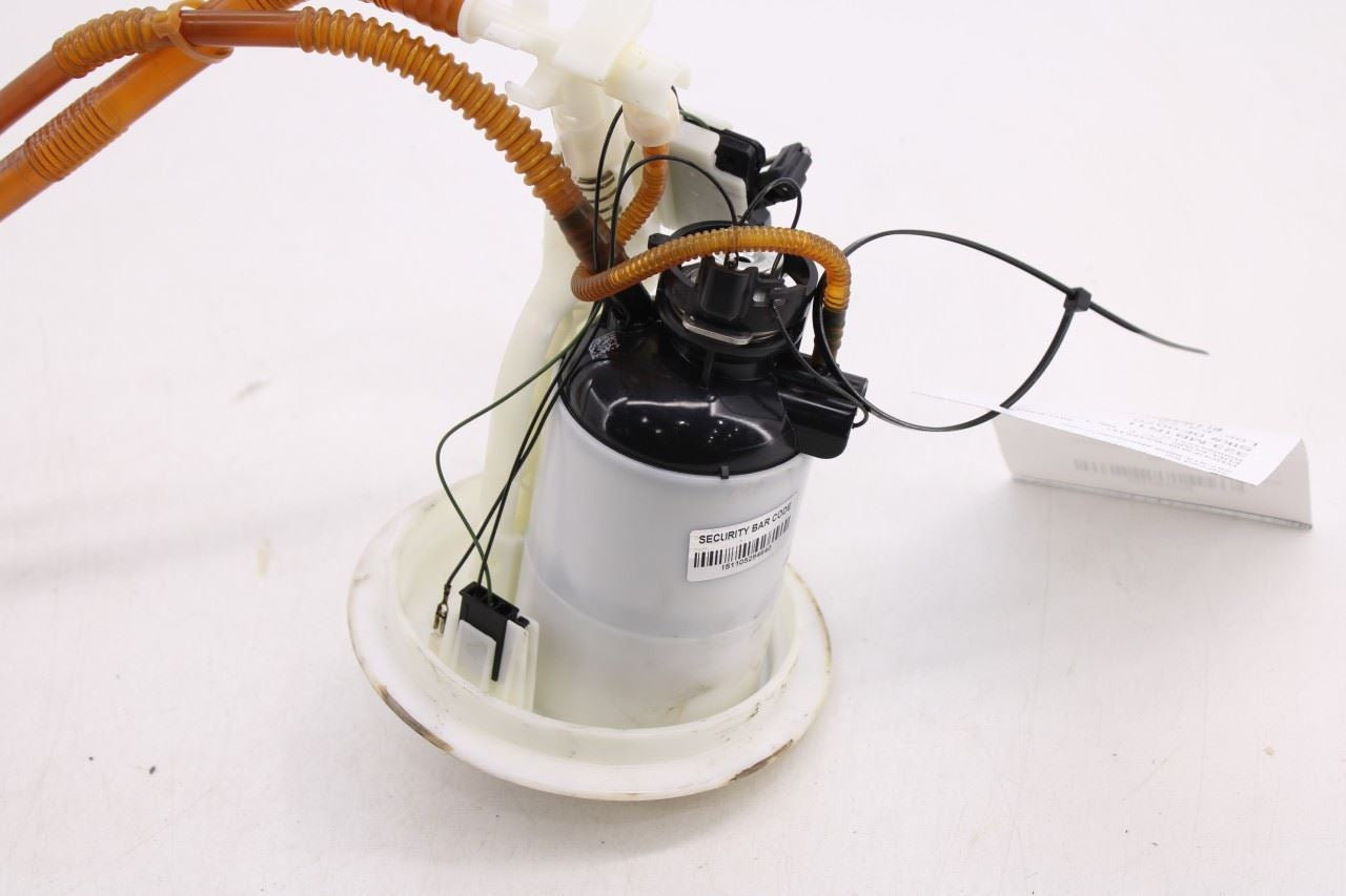 2010-2012 Mercedes-Benz E350 4Matic 3.5L In Tank Left Fuel Pump Assy 20447044942