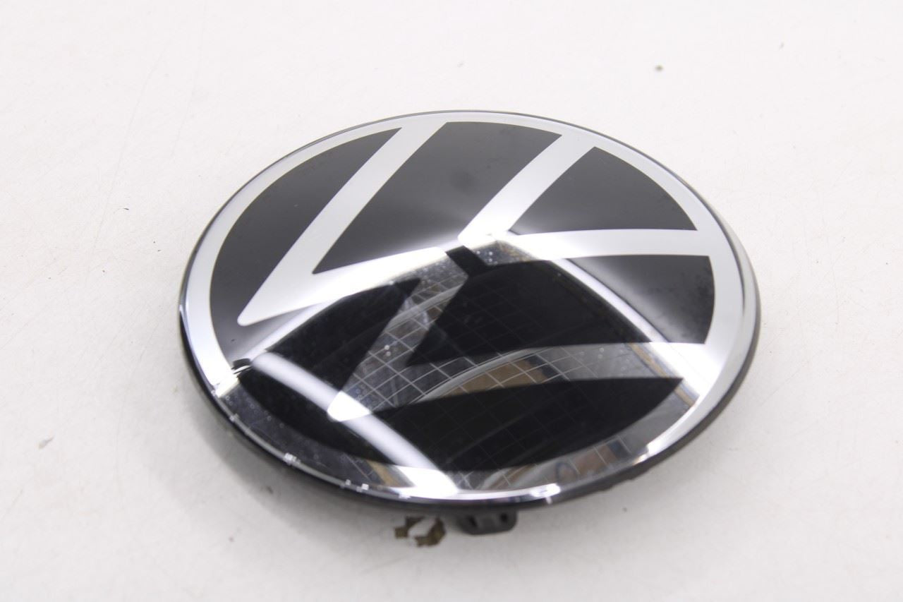 2023-24 Volkswagen Jetta SE 1.5L Front Radiator Grille Emblem 5H0-853-601-Q OEM3