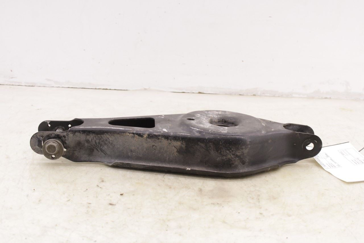 17-24 Chrysler Pacifica Limited FWD Rear Right Lower Control Arm 68218021AA OEM - Alshned Auto Parts