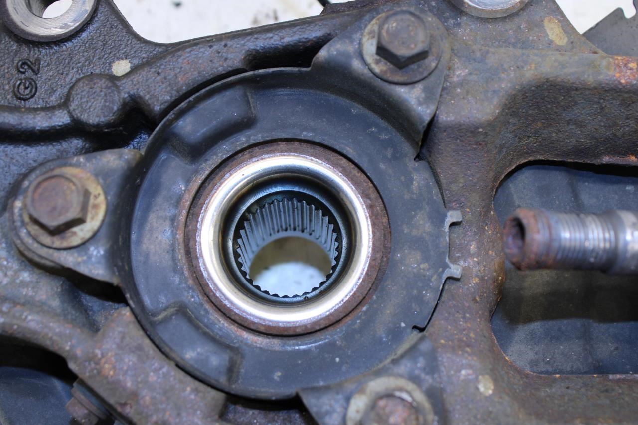 2011-2015 Jeep Grand Cherokee Limited Front Right Spindle Knuckle Hub 68022628AD - Alshned Auto Parts