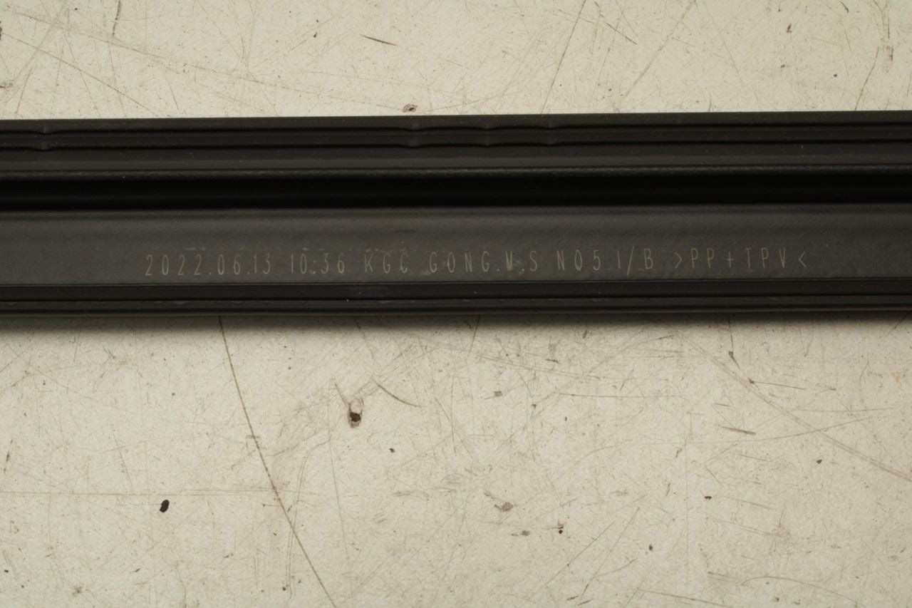 2023-25 Kia Sportage Hybrid EX Front Right Door Belt Outer w/ Inner Weatherstrip - Alshned Auto Parts