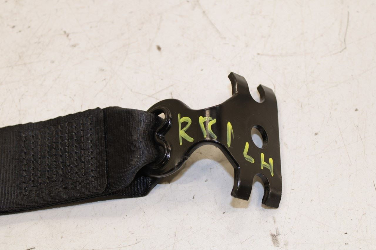 14-21 Maserati Ghibli S Q4 Rear Right and Left Side Center Seat Belt Buckle Set - Alshned Auto Parts