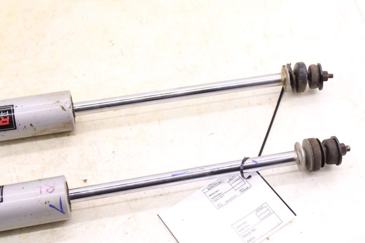 2015-19 Toyota Tacoma Rear RH LH Strut Set Rough Country 660767 MPN AfterMarket - Alshned Auto Parts