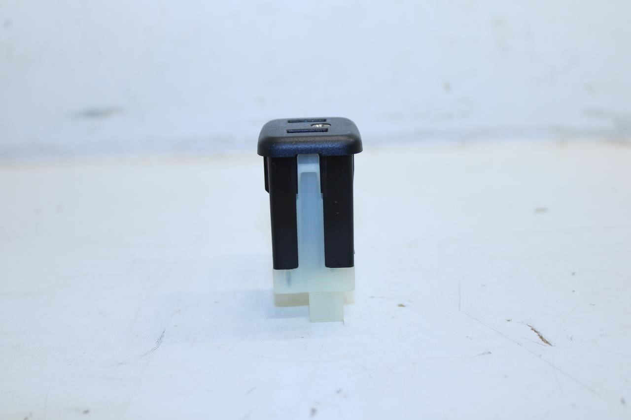 2017-20 Buick Encore Center Console Dual USB Adapter Auxiliary Jack 13519224 OEM - Alshned Auto Parts