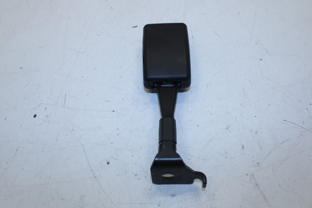 2017-21 Maserati Ghibli Rear RH and LH Side Center 2nd Row Seat Belt Buckle Set - Alshned Auto Parts