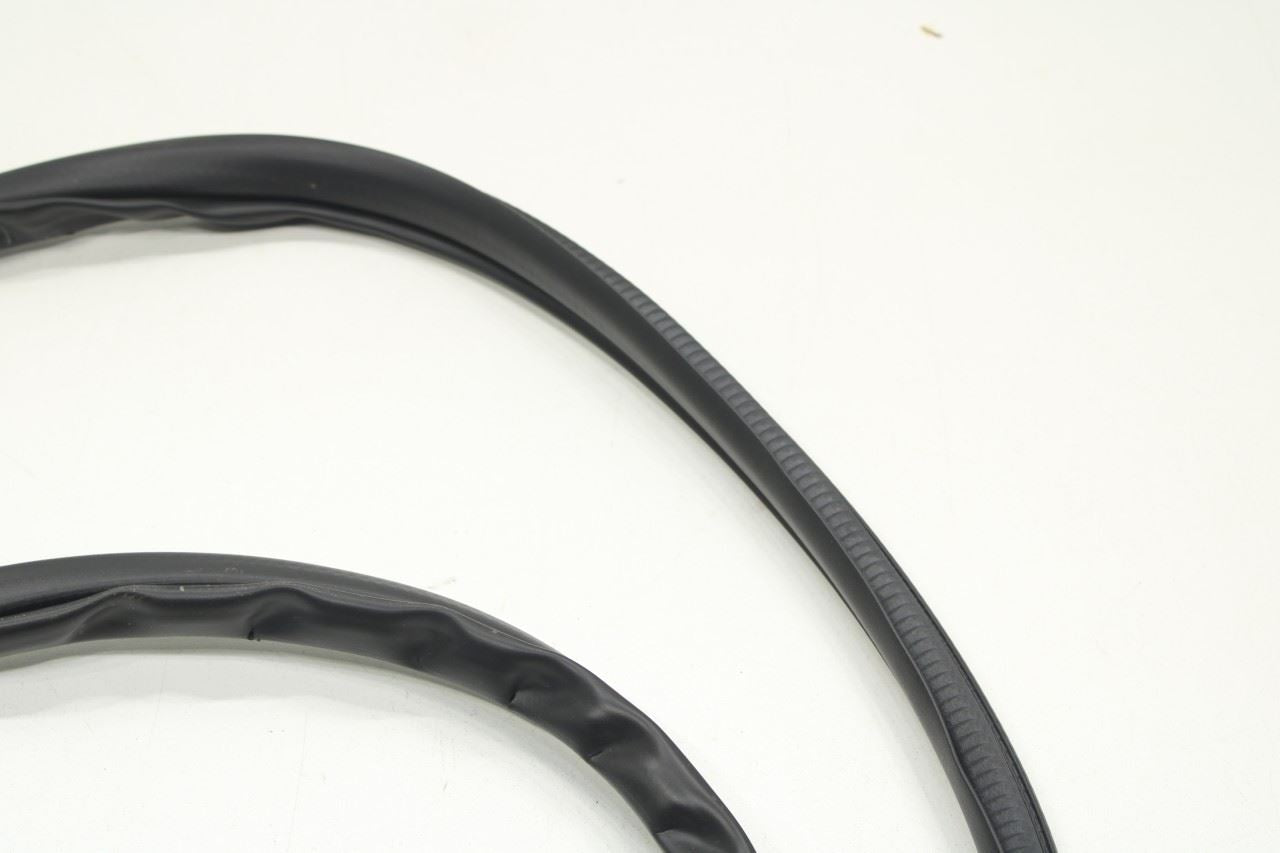 2017-22 Nissan Rogue Sport SL AWD Front RH Door Weatherstrip On Body 76921-6MA0A - Alshned Auto Parts