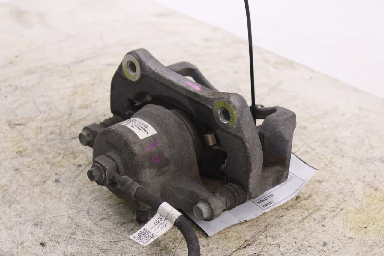 2018-24 Chevrolet Equinox LT 1.5L FWD Front Driver Left Side Brake Disc Caliper13