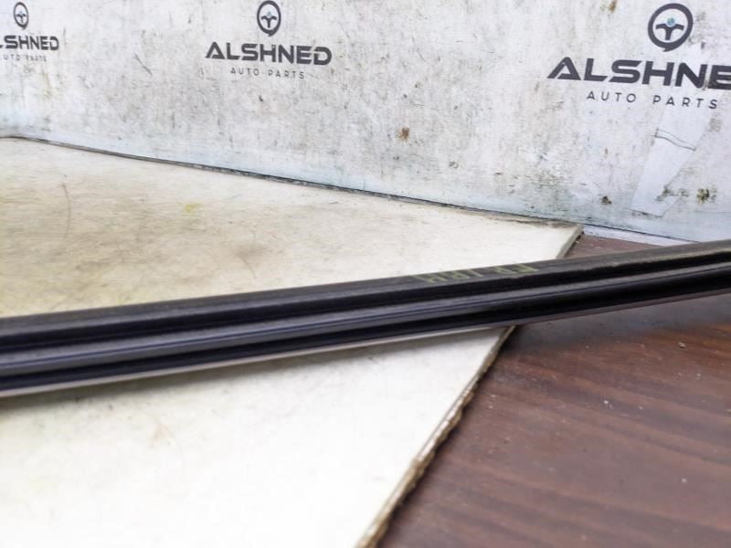 2011-2015 Hyundai Sonata Front Right Door Outer Belt Molding 82220-3S000 OEM - Alshned Auto Parts