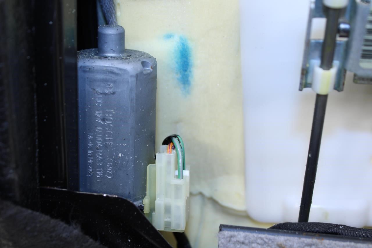 11-21 Jeep Grand Cherokee Front Left Side Seat Back Upper Cushion 68101099AA OEM - Alshned Auto Parts