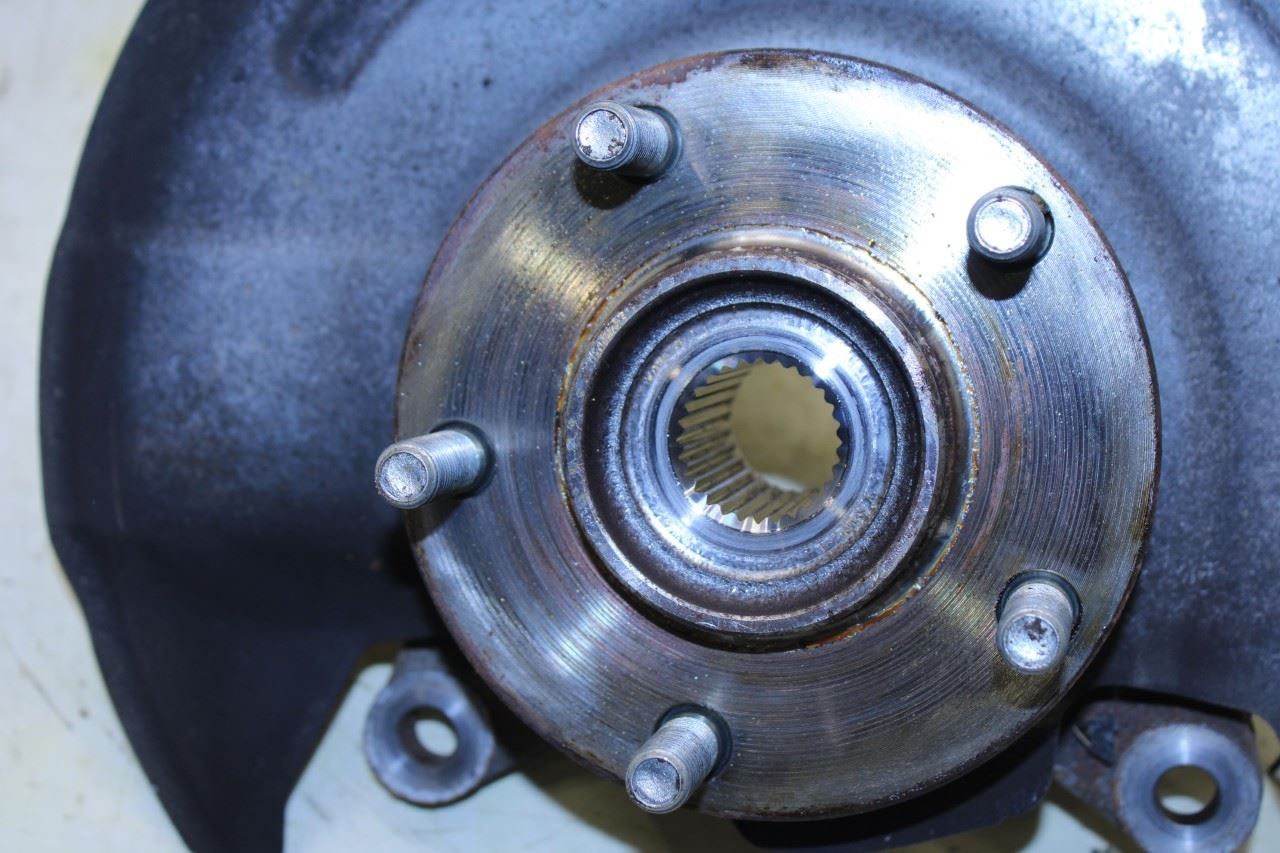18-25 Mitsubishi Eclipse Cross ES Front Right Side Spindle Knuckle Hub 3870A198 - Alshned Auto Parts