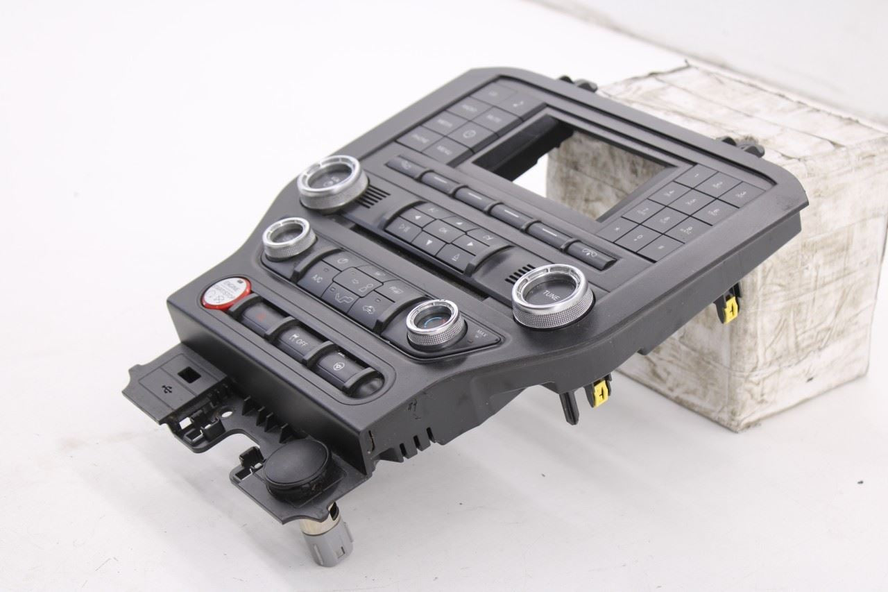 2016-2017 Ford Mustang Conv V6 Radio Faceplate HVAC Temperature Control Panel3