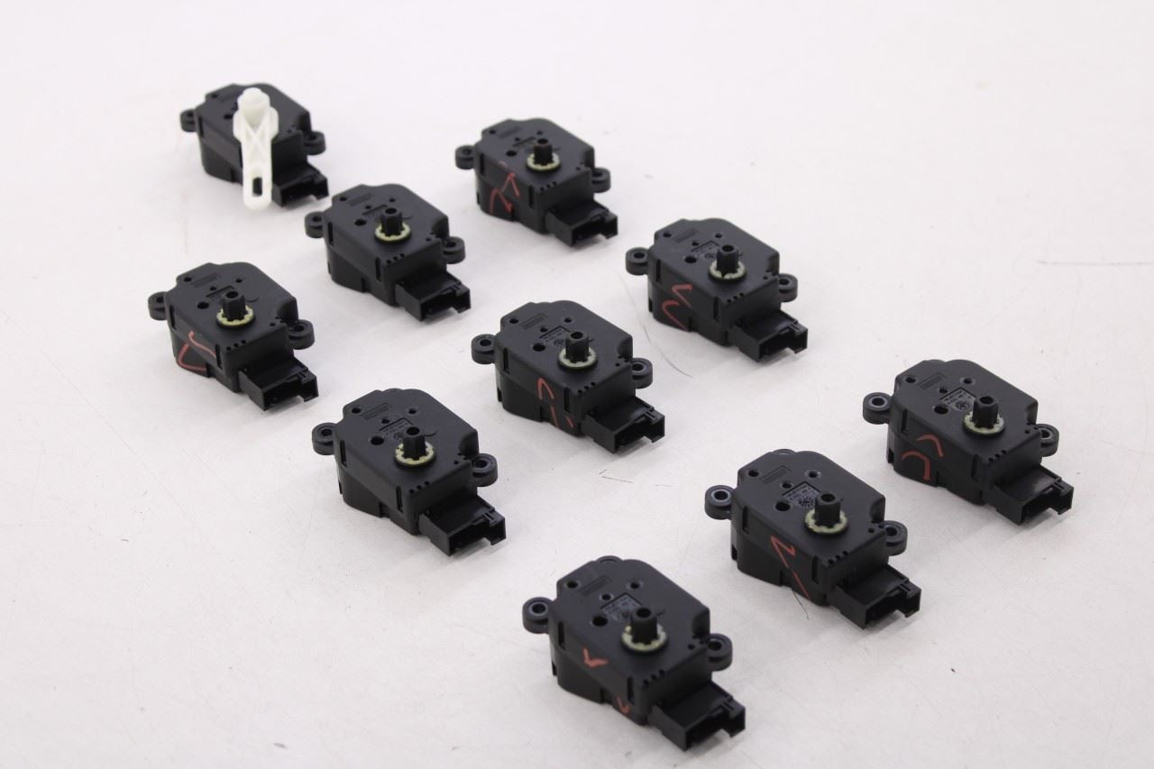 2006-2009 Mercedes-Benz CLK 350 HVAC Blend Door Actuator Motor Set 20382016428