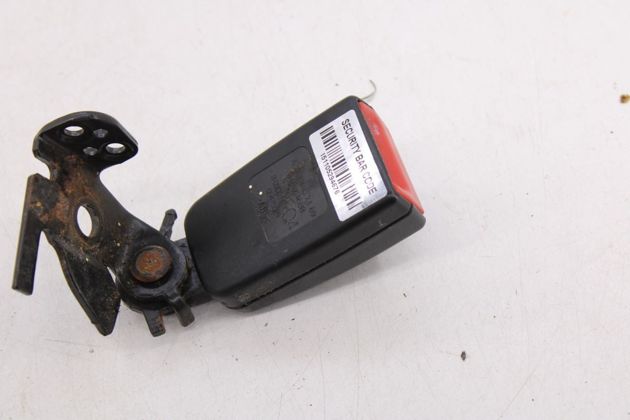 10-16 Mercedes-Benz E350 Rear RH LH Side and Center 2nd Row Seat Belt Buckle Set8