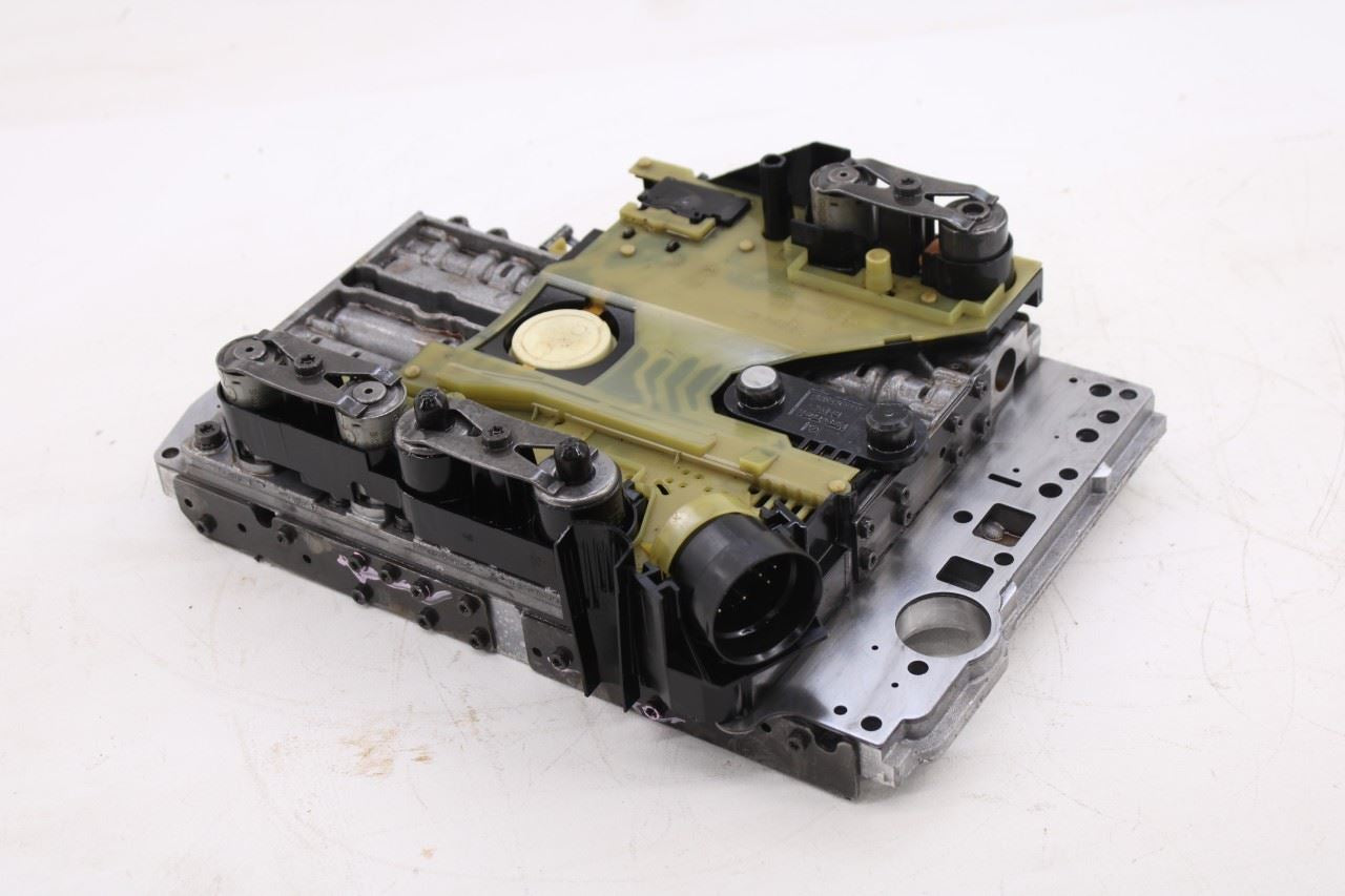 12-18 Jeep Wrangler Unlimited Sahara 3.6L 4WD 5-Spd Auto Transmission Valve Body7