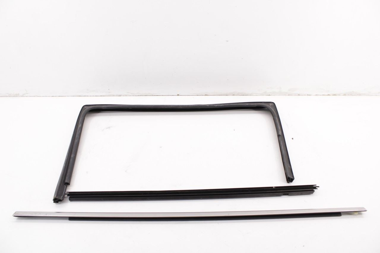 17-26 Chrysler Pacifica Rear Right Sliding Door Run Channel w Belt Weatherstrips - Alshned Auto Parts
