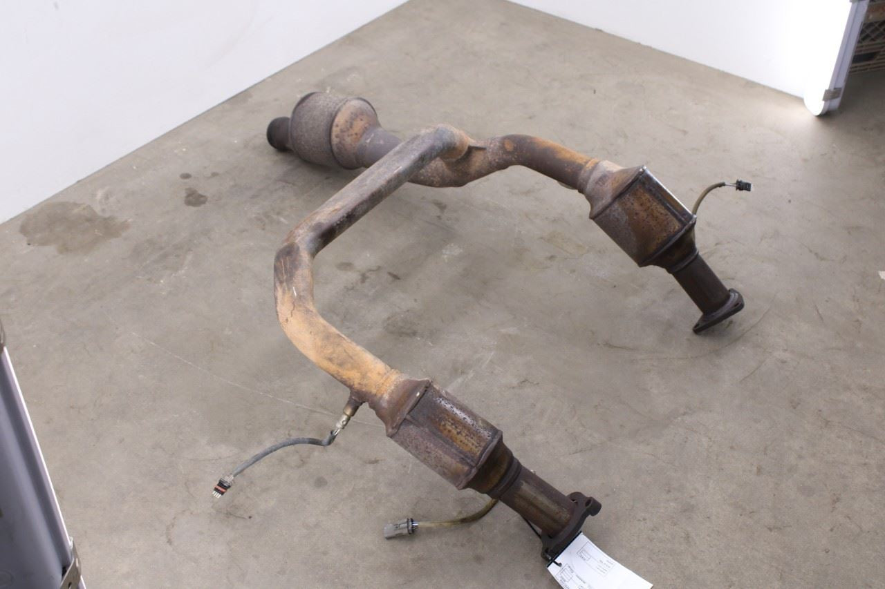 2014-2018 Chevrolet Silverado GMC Sierra 1500 4.3L Exhaust System Pipe *ReaD*11