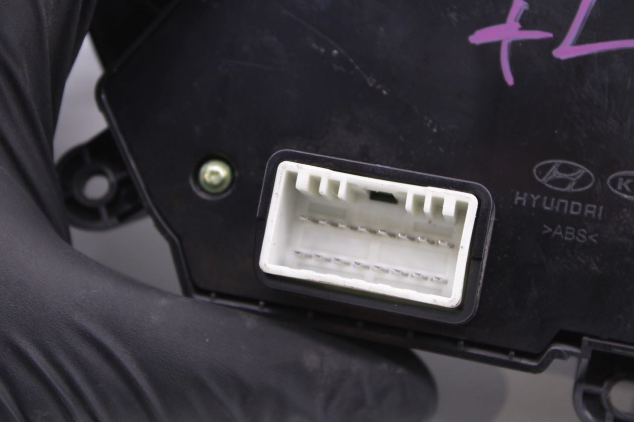 21-24 Kia K5 GT-Line Front Left Side Power Seat Adjustment Switch 88070-L1410WK - Alshned Auto Parts