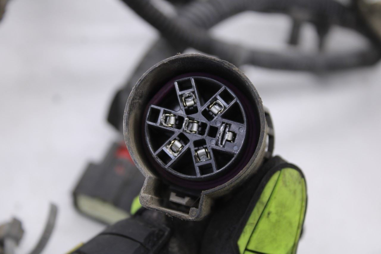 2014-2015 Chevrolet Silverado 1500 Work Truck 2WT Frame Chassis Wire Harness7