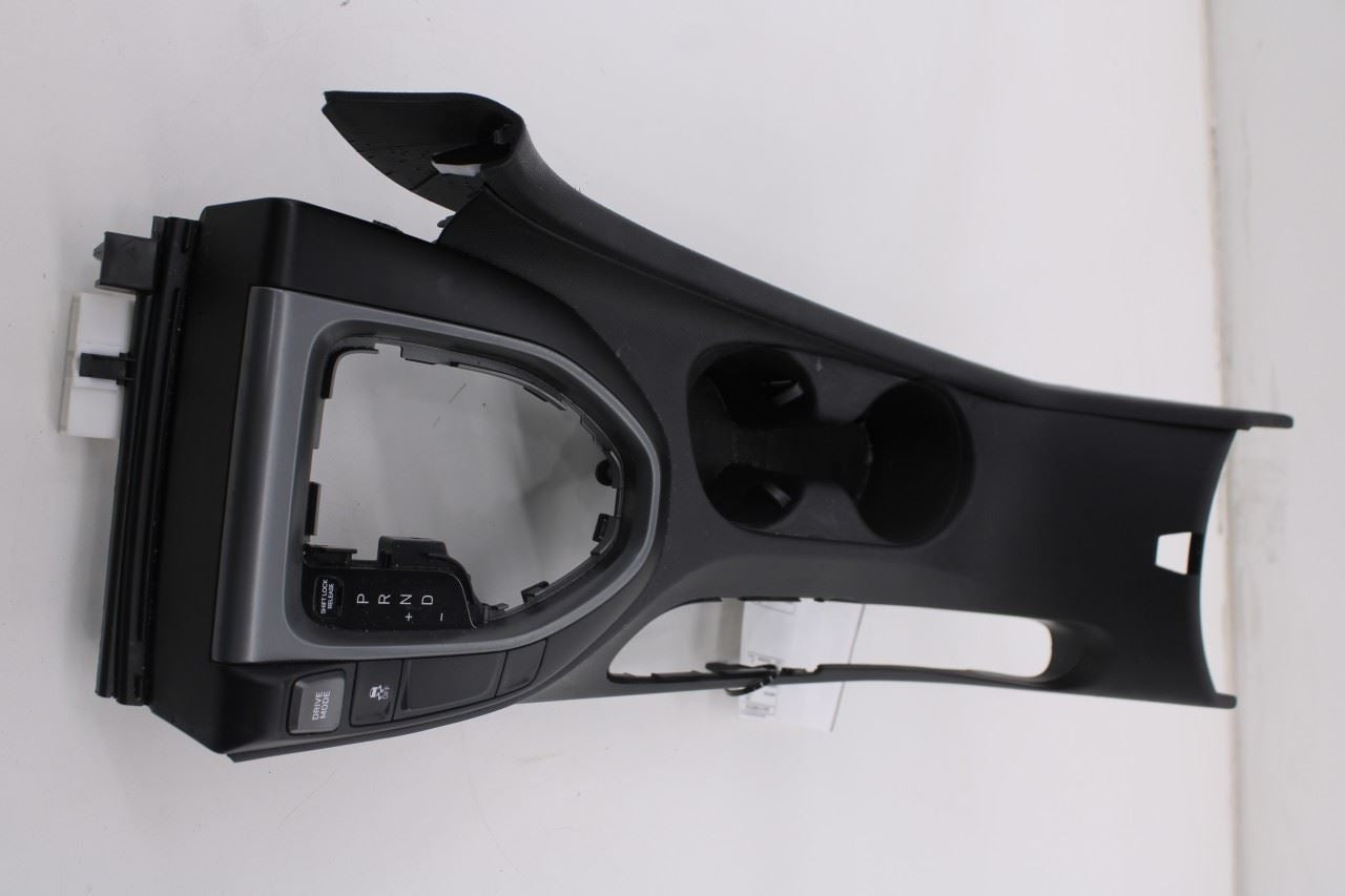 19-21 Hyundai Veloster Center Console Upper Cover Panel Assembly 84651-J3000-NNB3