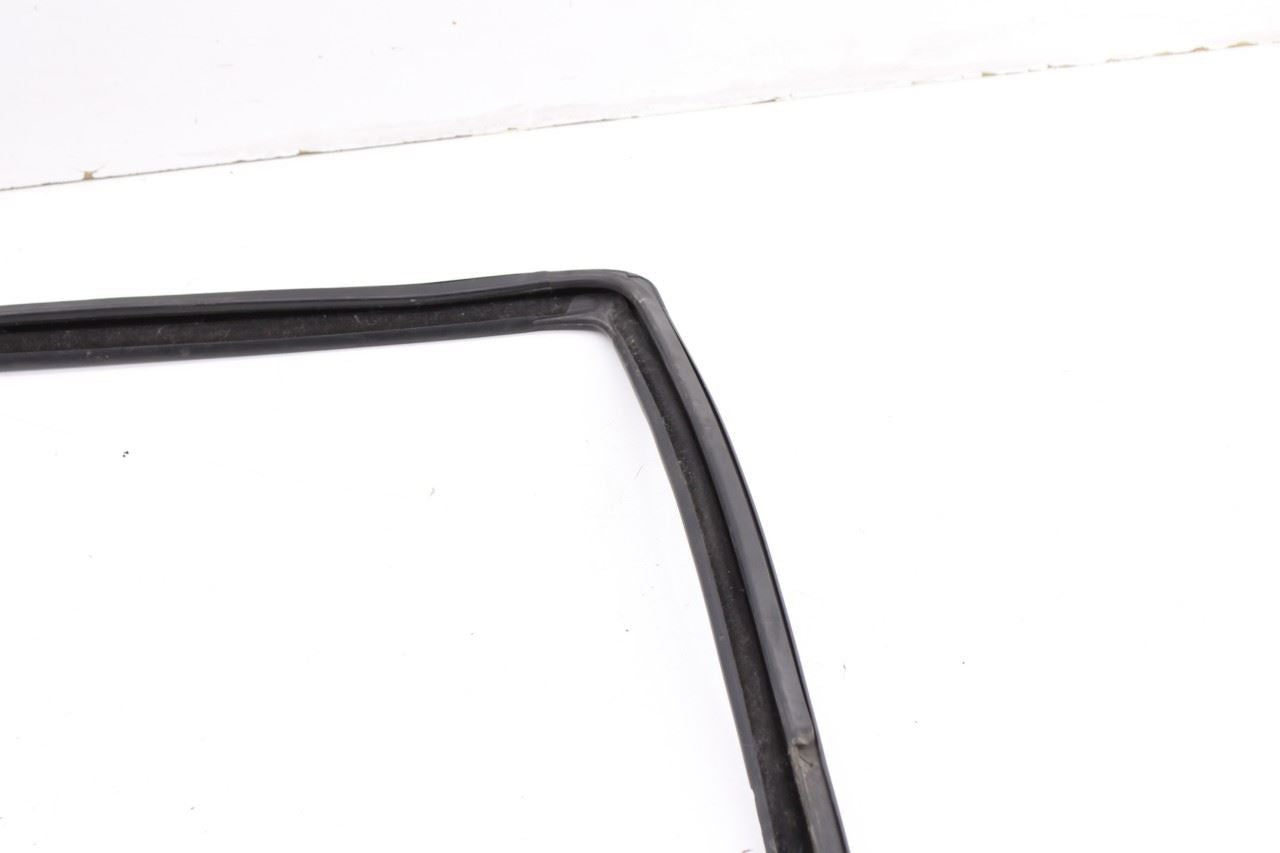 2007-17 Jeep Wrangler Unlimited Sport FR LH Door Run Channel w/ Weatherstrip Set - Alshned Auto Parts