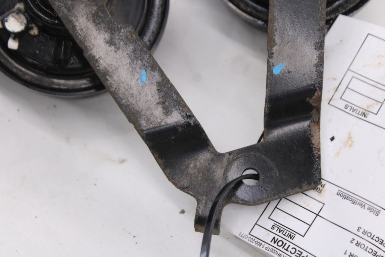 2020-2025 RAM 1500 Big Horn Dual Note Electric Horn w Bracket 68290864AC OEM8
