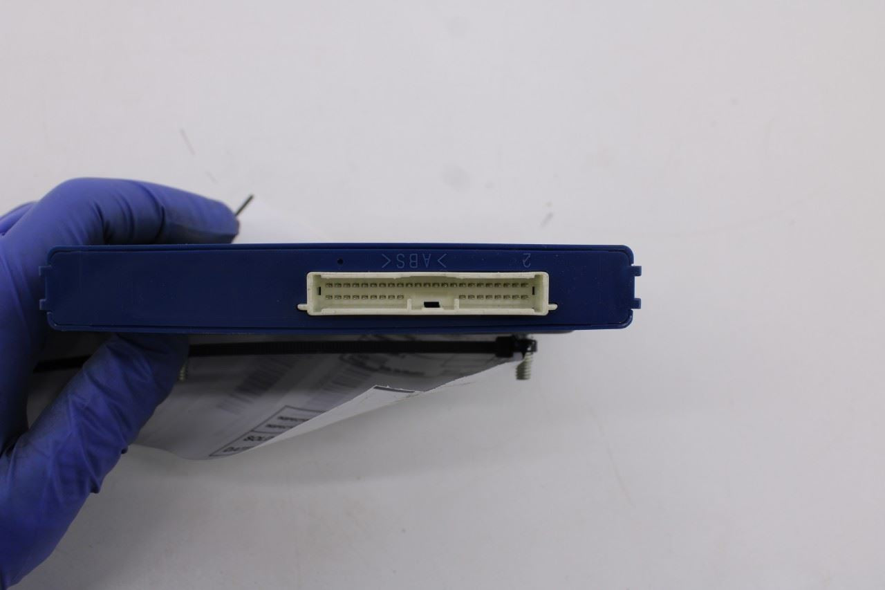 11-2013 Lexus IS250 Theft Locking Smart Key Computer Control Module 89990-531322