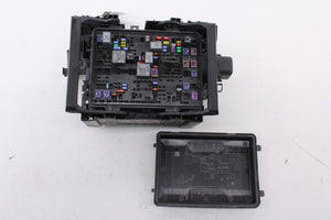 14-16 Chevy Silverado 1500 2WT 4WD Engine Wire Harness Fuse Relay Junction Block