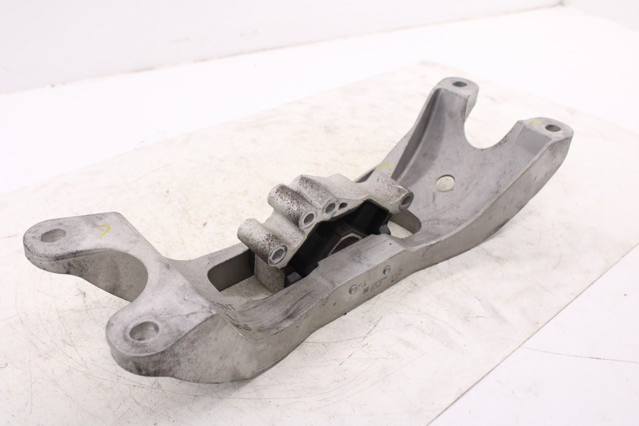 2020-2026 Ford Explorer Interceptor 3.0L AWD Transmission Crossmember Insulator7