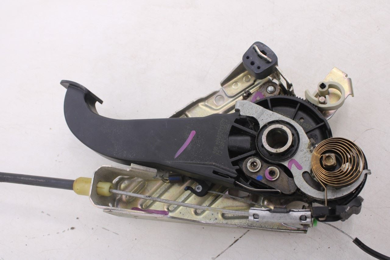 08-15 Mercedes-Benz C350 Sport 3.5L RWD Emergency Brake Pedal 204-420-15-84 OEM - Alshned Auto Parts