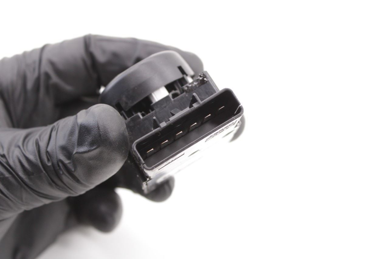 17-22 Chrysler Pacifica Limited Front Right Power Seat Switch 68233978AA *ReaD* - Alshned Auto Parts