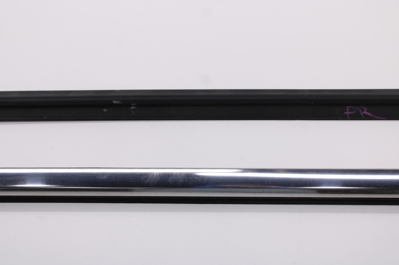 2011-15 Jeep Grand Cherokee Limited FR RH Door Belt Outer and Inner Weatherstrip - Alshned Auto Parts